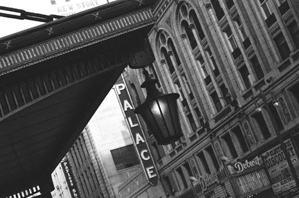 00320013bw.jpg